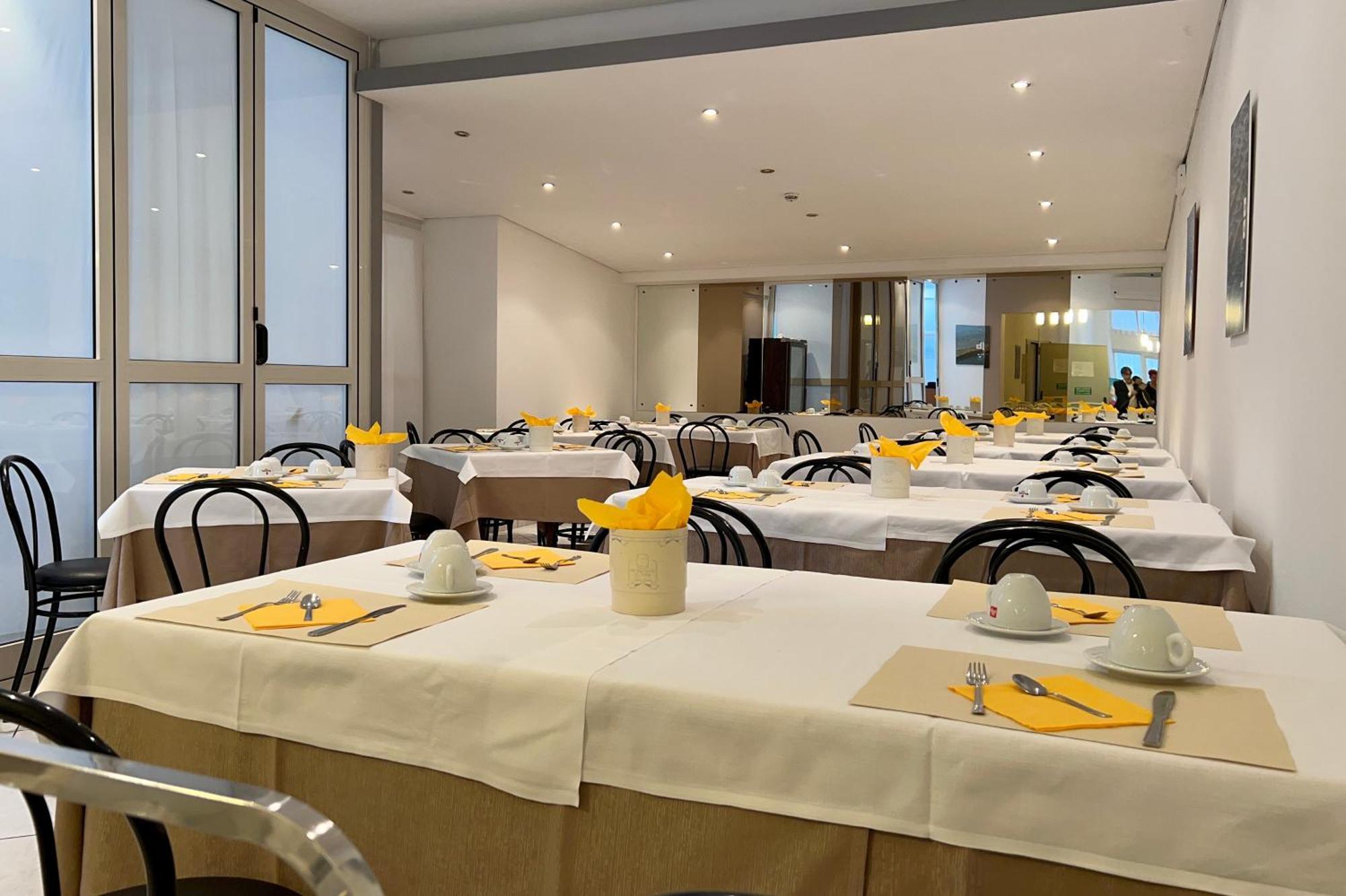 Hotel Myriam Lignano Sabbiadoro Eksteriør bilde