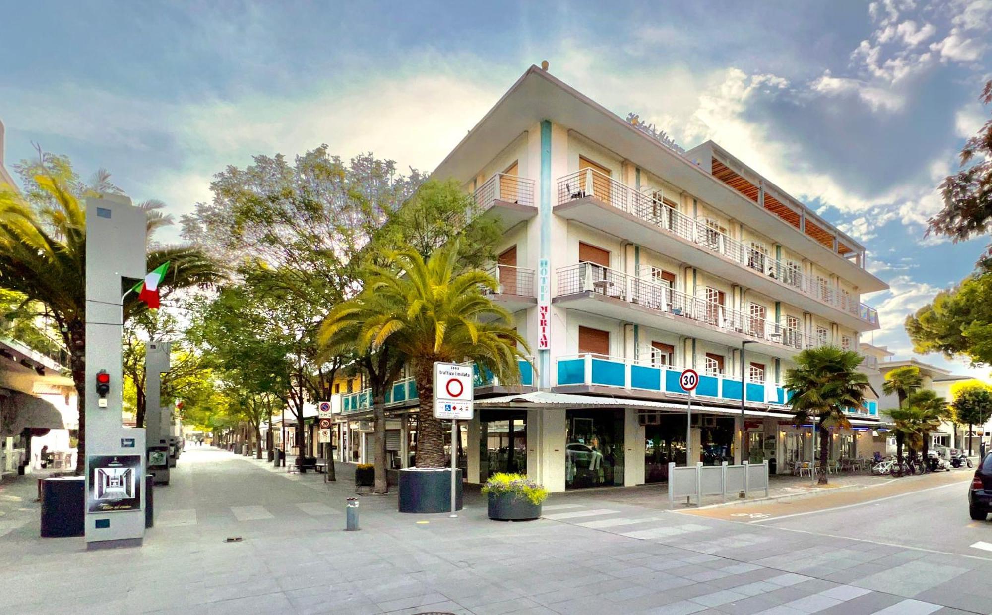 Hotel Myriam Lignano Sabbiadoro Eksteriør bilde